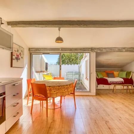 Siesta Apartment *